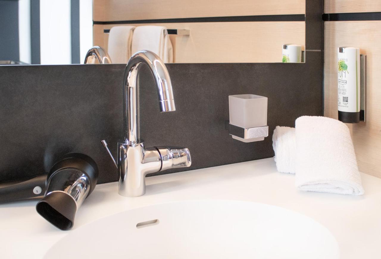 Osl Hotel By Wmm Hotels Lauchhammer Esterno foto